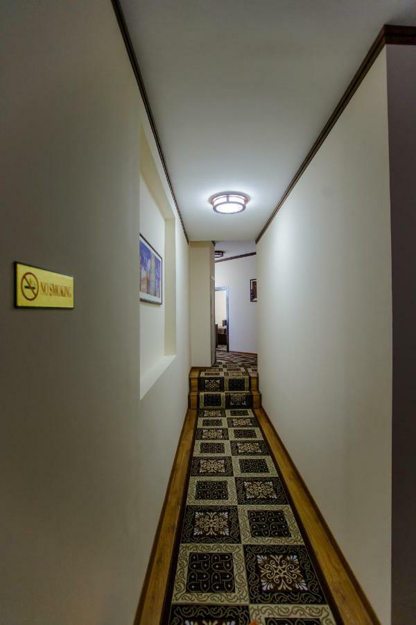 Xurshidabonu Guest House ヒヴァ エクステリア 写真